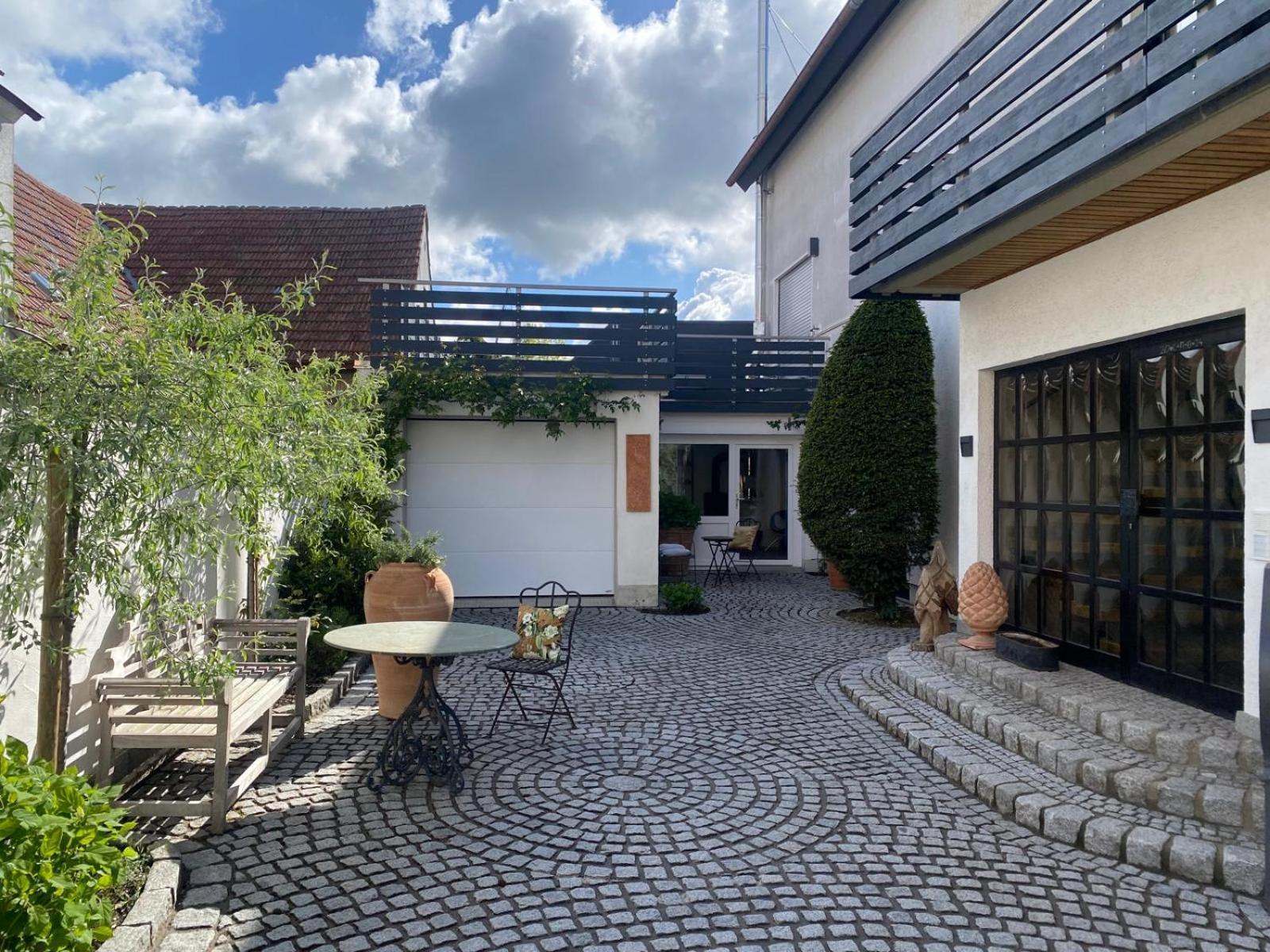 Bienenstock Apartment Venningen Exterior photo